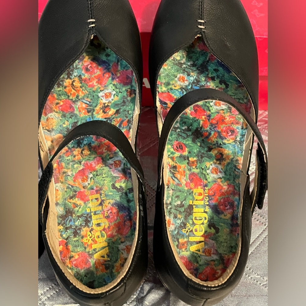 ALEGRIA Black Mary Jane Comfort Clog with Floral Insole - Picture 6 of 12